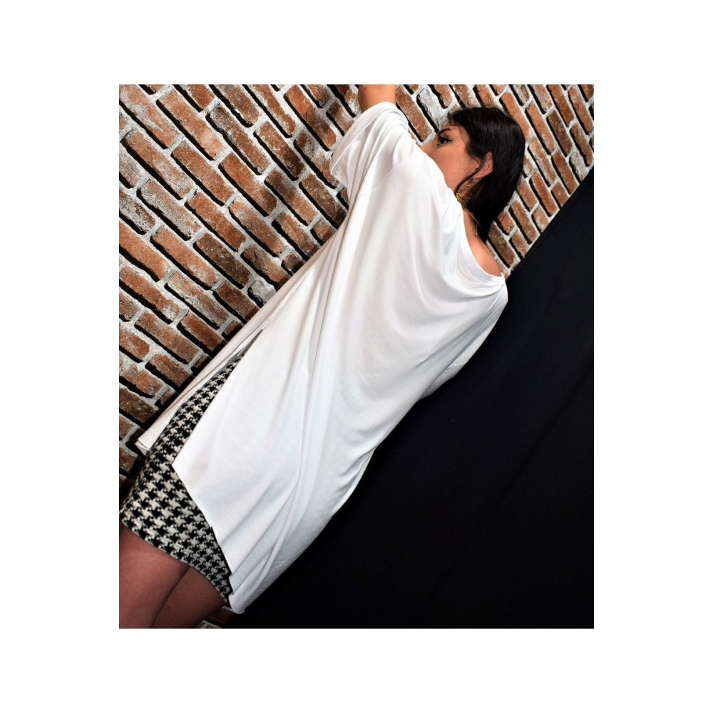 Pasaklı Giyim Pasaklı Giyim Kadın Salaş Oversize Geniş Kesim Uzun T-shirt Beyaz - Premium Kadın Giyim