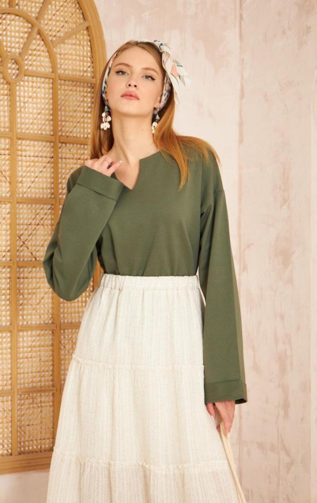 Pasaklı Giyim Kadın Duble Kol / Yakası Yırtmaçlı Salaş Sweatshirt 3470190 Haki