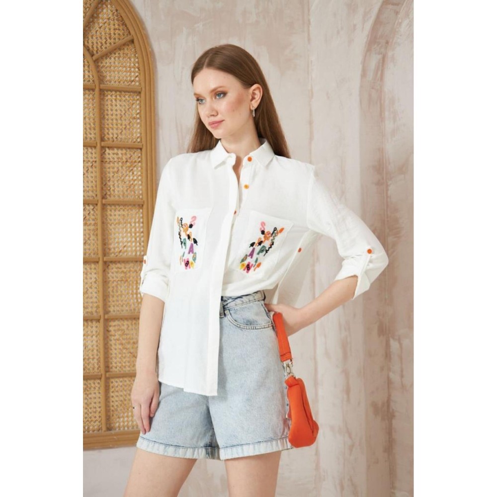 Pasaklı Giyim Pasaklı Giyim Kadın Premium Keten Harf Nakış Işlemeli Yanları Düğme Arkası Oval Gömlek - Premium Kadın Giyim