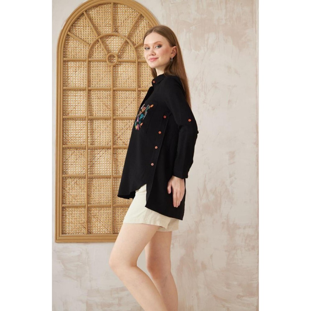 Pasaklı Giyim Pasaklı Giyim Kadın Premium Keten Harf Nakış Işlemeli Yanları Düğme Arkası Oval Gömlek Siyah - Premium Kadın Giyim