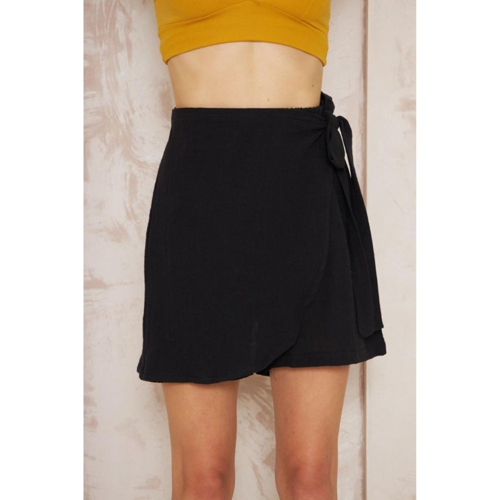 Pasaklı Giyim Pasaklı Giyim Kadın Müslin Pamuk Yandan Bağlamalı Şort Etek Siyah - Premium Kadın Giyim