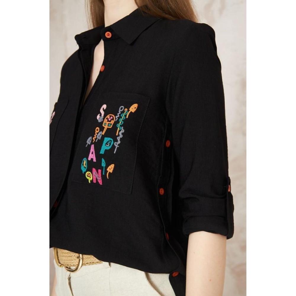 Pasaklı Giyim Pasaklı Giyim Kadın Premium Keten Harf Nakış Işlemeli Yanları Düğme Arkası Oval Gömlek Siyah - Premium Kadın Giyim