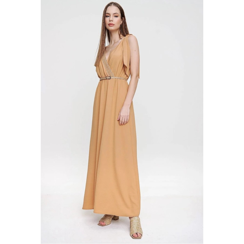 Pasaklı Giyim Pasaklı Giyim Tokalı Hasır Dekolteli Uzun Elbie Bej - Premium Kadın Giyim