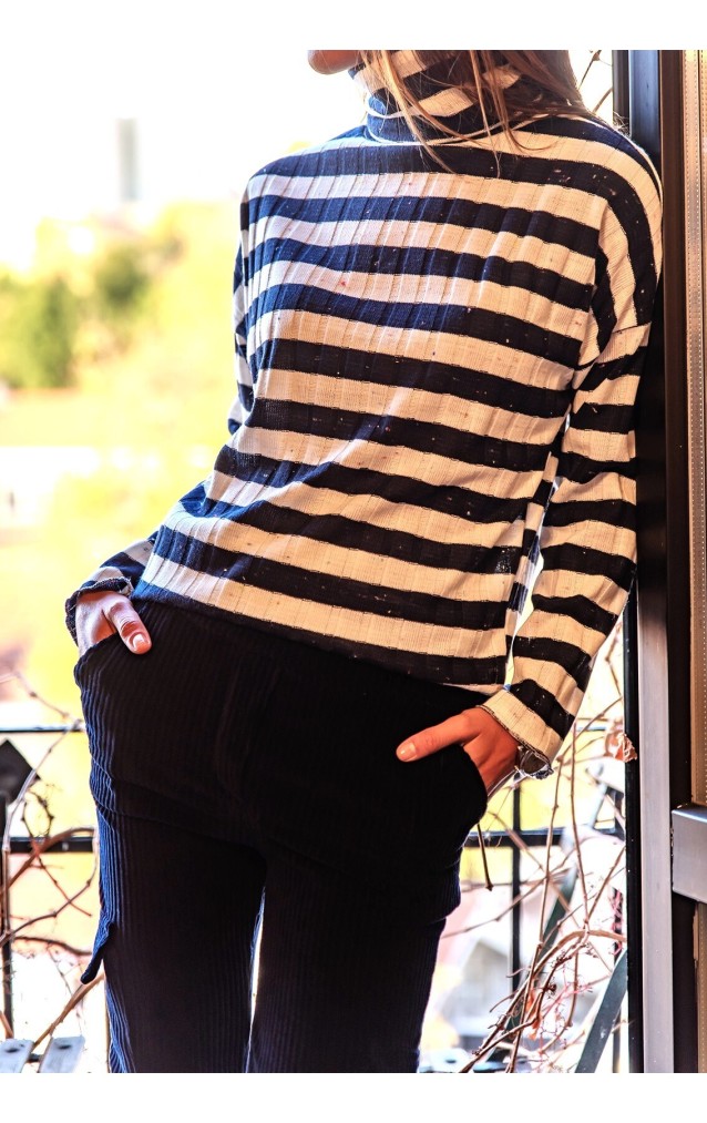 Pasaklı Giyim Kadın Lacivert Ekru Çizgili Uzun Kol Fitilli Kırçıllı İnce Triko Bluz 700-2748121